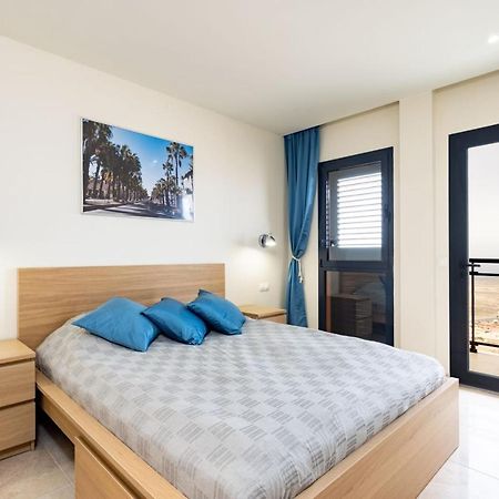 Sunny Castillo Apartment كوستا دي أنتيجوا المظهر الخارجي الصورة