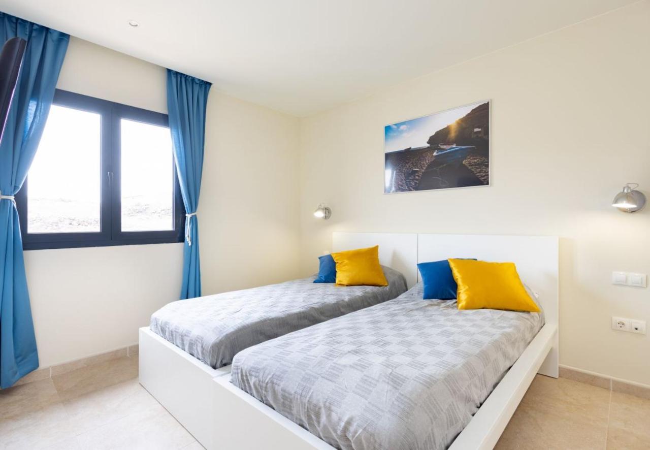 Sunny Castillo Apartment كوستا دي أنتيجوا المظهر الخارجي الصورة