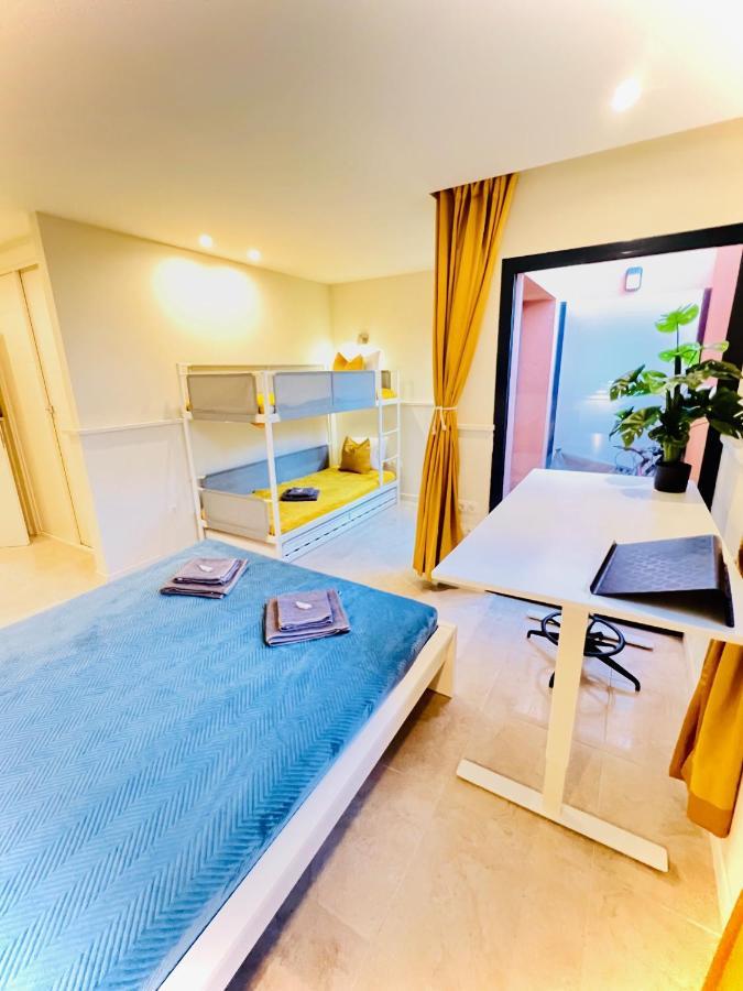 Sunny Castillo Apartment كوستا دي أنتيجوا المظهر الخارجي الصورة