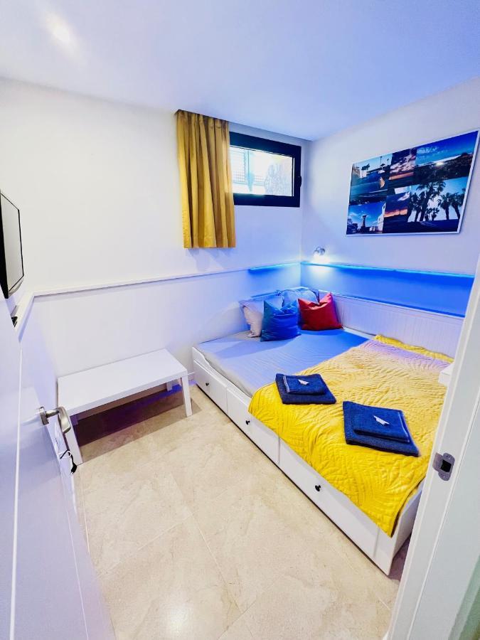 Sunny Castillo Apartment كوستا دي أنتيجوا المظهر الخارجي الصورة